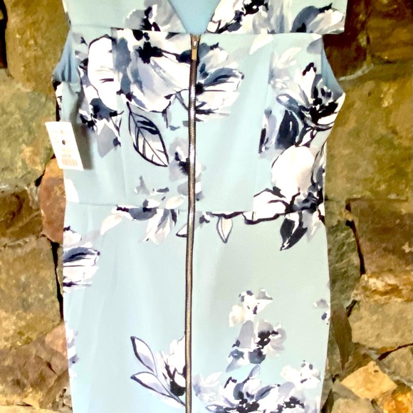 NWT flower dress - Picture 2 of 2